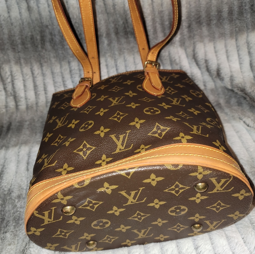 FIRM Vintage LV Monogram Bucket Bag - Picture 7 of 16